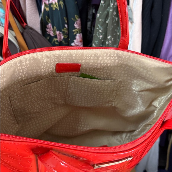 Kate Spade Glossy Red Tote W/ Matching Wallet NWT - Picture 16 of 17